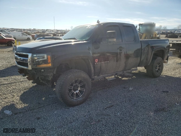 2009 Chevrolet Silverado 1500 LT with VIN 1GCEK29039Z161062, listed as a Copart auction lot 42118485 with 204,963 mi miles and Salvage Title. Bid and sale history available at carsss.com. Image 1.