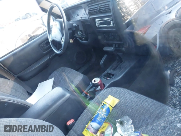 2000 Jeep Cherokee z VIN 1J4FF48S5YL260176, wystawiony jako IAAI lot #41381885 z przebiegiem Nie podano mil oraz . Historia ofert i sprzedaży dostępna na DreamBid. Obrazek 5.
