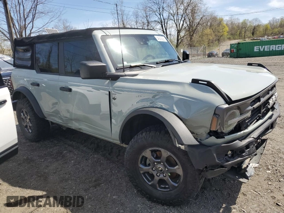 2021 Ford Bronco with VIN 1FMDE5BH0MLA87532, listed as a Copart auction lot 54229225 with 35,741 mi miles and Salvage title. Bid and sale history available at DreamBid. Image 4.