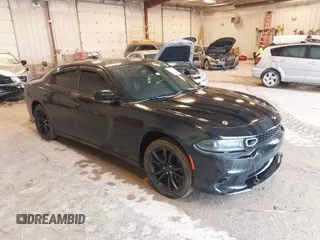 2015 Dodge Charger SXT z VIN 2C3CDXHG2FH741643, wystawiony jako IAAI lot #42321498 z przebiegiem 180 351 mil mil oraz . Historia ofert i sprzedaży dostępna na DreamBid. Obrazek 1.