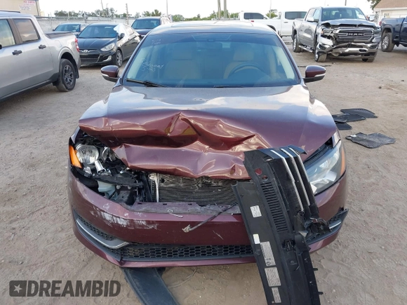 2012 Volkswagen Passat SE с VIN 1VWBH7A3XCC079924, выставлен на аукционе IAAI как лот 42333339 с пробегом 108 173 миль миль и . История ставок и продаж доступна на DreamBid. Изображение 6.