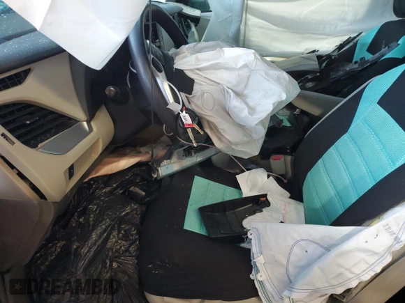 2018 Toyota Sienna LE with VIN 5TDJZ3DCXJS188945, listed as a Copart auction lot 53684585 with Not provided miles and Salvage title. Bid and sale history available at DreamBid. Image 7.