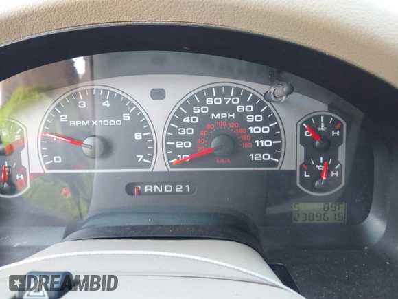 2006 Ford F-150 XLT with VIN 1FTRW12W66FA21762, listed as a IAAI auction lot 41835523 with 238,961 mi miles. Bid and sale history available at carsss.com. Image 7.