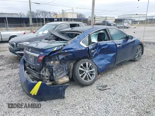2018 Nissan Altima 2.5 S with VIN 1N4AL3AP9JC277082, listed as a IAAI auction lot 41520238 with 67,984 mi miles. Bid and sale history available at carsss.com. Image 4.