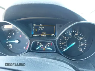2019 Ford Escape SE z VIN 1FMCU9GDXKUC06609, wystawiony jako IAAI lot #42061974 z przebiegiem 148 064 mil mil oraz . Historia ofert i sprzedaży dostępna na DreamBid. Obrazek 7.