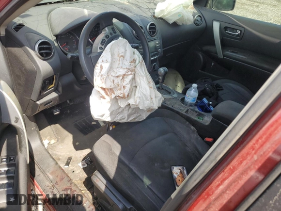 2015 Nissan Rogue S z VIN JN8AS5MV6FW756489, wystawiony jako Copart lot #56435885 z przebiegiem Nie podano mil oraz Szkoda całkowita • Salvage title. Historia ofert i sprzedaży dostępna na DreamBid. Obrazek 8.