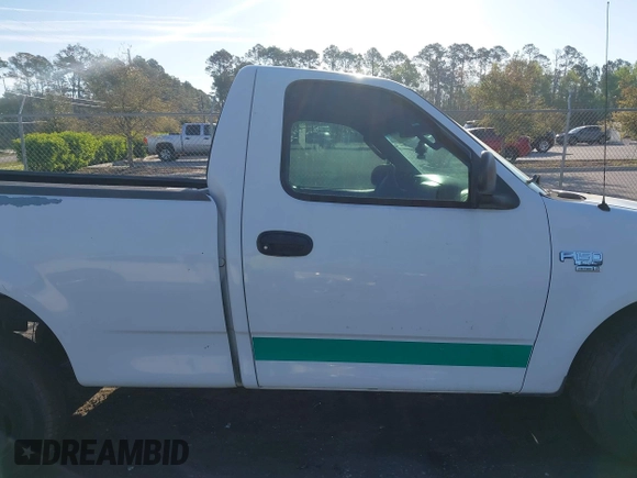 2002 Ford F-150 XL z VIN 1FTRF17L22NB18648, wystawiony jako IAAI lot #41843041 z przebiegiem 90 033 mil mil oraz . Historia ofert i sprzedaży dostępna na DreamBid. Obrazek 14.