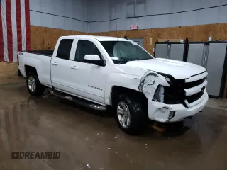 2018 Chevrolet Silverado 1500 LT with VIN 1GCVKREC8JZ233404, listed as a Copart auction lot 50400745 with 67,035 mi miles and Salvage Title. Bid and sale history available at carsss.com. Image 4.