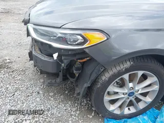 2019 Ford Fusion Titanium with VIN 3FA6P0SU9KR126985, listed as a IAAI auction lot 42255509 with 138,779 mi miles and . Bid and sale history available at DreamBid. Image 6.