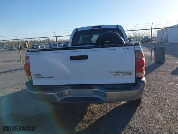2006 Toyota Tacoma PreRunner with VIN 5TETU62N26Z210959, listed as a IAAI auction lot 41833057 with NaN miles. Bid and sale history available at carsss.com. Image 16.