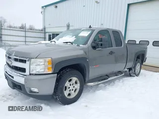 2007 Chevrolet Silverado 1500 with VIN 1GCFK19Y67Z508465, listed as a IAAI auction lot 41615109 with 148,381 mi miles and . Bid and sale history available at DreamBid. Image 2.