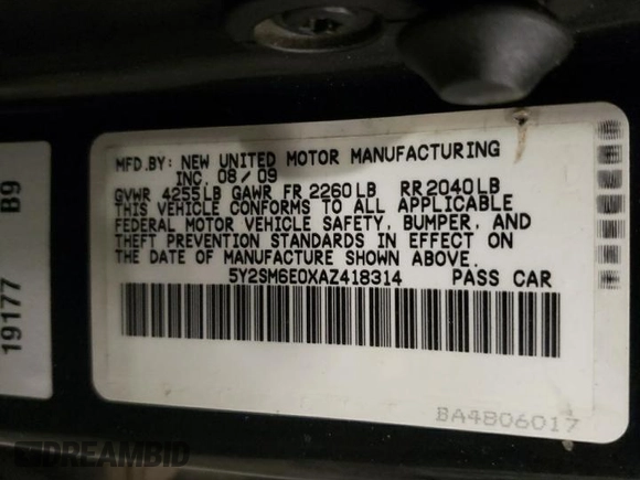 2010 Pontiac Vibe with VIN 5Y2SM6E0XAZ418314, listed as a Copart auction lot 86565084 with 220,876 mi miles and Salvage Title. Bid and sale history available at carsss.com. Image 12.
