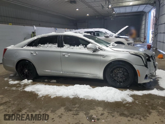 2018 Cadillac XTS Luxury with VIN 2G61M5S36J9138049, listed as a Copart auction lot 43606515 with 180,205 mi miles and Salvage Title. Bid and sale history available at DreamBid. Image 4.