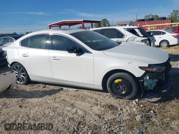 2022 Mazda 3 Premium with VIN 3MZBPADL8NM312356, listed as a IAAI auction lot 41028052 with 30,370 mi miles and . Bid and sale history available at DreamBid. Image 13.