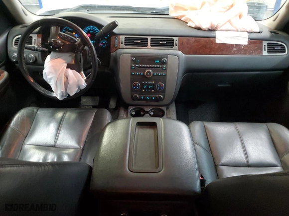2009 GMC Sierra 2500HD SLT with VIN 1GTHK63679F118461, listed as a Copart auction lot 44075925 with 142,810 mi miles and Salvage Title. Bid and sale history available at carsss.com. Image 8.