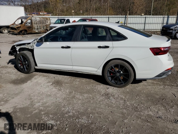 2024 Volkswagen Jetta 40th Anniversary Edition с VIN 3VW8T7BU6RM066157, выставлен на аукционе Copart как лот 79116524 с пробегом 2 101 миль миль и Списание • Salvage title. История ставок и продаж доступна на DreamBid. Изображение 2.