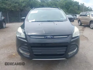 2013 Ford Escape SE z VIN 1FMCU9GX0DUC58800, wystawiony jako IAAI lot #42779098 z przebiegiem 112 542 mil mil oraz . Historia ofert i sprzedaży dostępna na DreamBid. Obrazek 6.