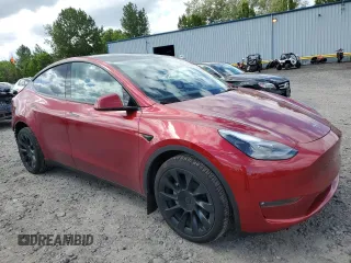 2024 Tesla Model Y Long Range with VIN 7SAYGDEE3RF196043, listed as a Copart auction lot 55693765 with 13,865 mi miles and Salvage title. Bid and sale history available at DreamBid. Image 4.