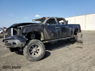 2009 GMC Sierra 2500HD SLT with VIN 1GTHK63659F179176, listed as a Copart auction lot 51310835 with 0 mi miles and Salvage Title. Bid and sale history available at carsss.com. Image 1.