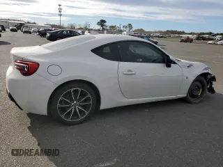 2017 Toyota 86 with VIN JF1ZNAA16H8701604, listed as a Copart auction lot 41589395 with 39,248 mi miles and Salvage Title. Bid and sale history available at carsss.com. Image 3.