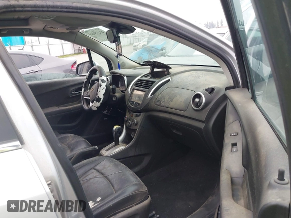 2015 Chevrolet Trax LTZ with VIN 3GNCJTSB7FL235895, listed as a IAAI auction lot 41279161 with 158,877 mi miles. Bid and sale history available at carsss.com. Image 5.