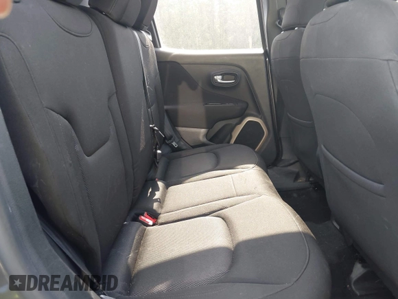 2016 Jeep Renegade Latitude z VIN ZACCJABT0GPD87340, wystawiony jako IAAI lot #42159423 z przebiegiem 121 869 mil mil oraz . Historia ofert i sprzedaży dostępna na DreamBid. Obrazek 8.