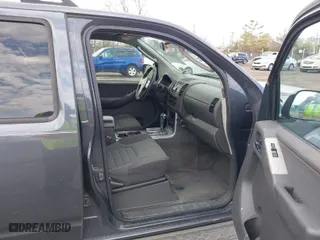 2012 Nissan Pathfinder S with VIN 5N1AR1NB4CC605471, listed as a IAAI auction lot 42034358 with 201,180 mi miles. Bid and sale history available at carsss.com. Image 5.