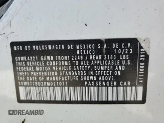 2024 Volkswagen Jetta GLI 40th Anniversary Edition z VIN 3VW8T7BU2RM021071, wystawiony jako Copart lot #57300335 z przebiegiem Nie podano mil oraz Szkoda całkowita • Salvage title. Historia ofert i sprzedaży dostępna na DreamBid. Obrazek 12.