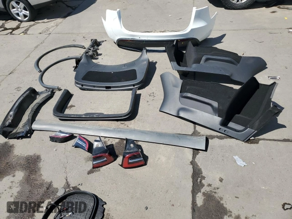 2022 Tesla Model Y Long Range with VIN 7SAYGAEE4NF534588, listed as a Copart auction lot 53274995 with 20,768 mi miles and Salvage Title. Bid and sale history available at DreamBid. Image 13.