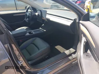 2023 Tesla Model 3 с VIN 5YJ3E1EA2PF639384, выставлен на аукционе IAAI как лот 42486851 с пробегом 33 083 миль миль и . История ставок и продаж доступна на DreamBid. Изображение 5.
