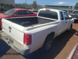 2008 Dodge Dakota ST with VIN 1D7HE22K28S522360, listed as a Copart auction lot 66513574 with 189,222 mi miles and Clean Title. Bid and sale history available at carsss.com. Image 3.
