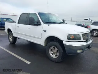 2001 Ford F-150 SuperCrew XLT with VIN 1FTRW08W11KD99683, listed as a IAAI auction lot 41329500 with NaN miles. Bid and sale history available at carsss.com. Image 1.
