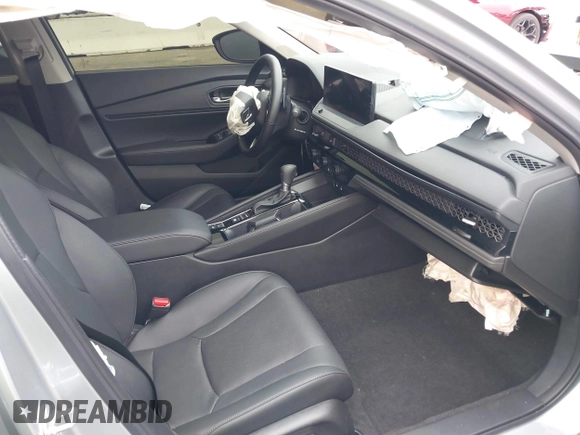2024 Honda Accord Touring z VIN 1HGCY2F87RA082705, wystawiony jako IAAI lot #42194619 z przebiegiem 7 896 mil mil oraz . Historia ofert i sprzedaży dostępna na DreamBid. Obrazek 5.