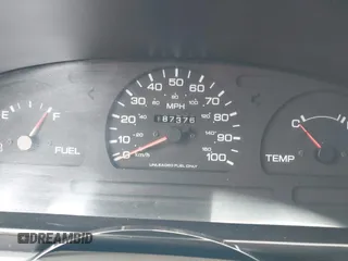1994 Nissan Frontier с VIN 1N6SD11S3RC356695, выставлен на аукционе IAAI как лот 42408659 с пробегом 187 376 миль миль и . История ставок и продаж доступна на DreamBid. Изображение 16.