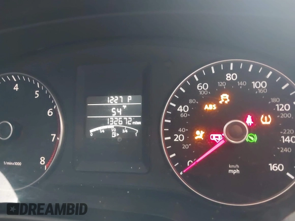 2013 Volkswagen Jetta SE z VIN 3VWDP7AJXDM353228, wystawiony jako IAAI lot #42364744 z przebiegiem 132 672 mil mil oraz . Historia ofert i sprzedaży dostępna na DreamBid. Obrazek 16.