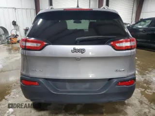 2018 Jeep Cherokee Latitude Plus with VIN 1C4PJMLBXJD562725, listed as a Copart auction lot 59078715 with 118,461 mi miles and Salvage title. Bid and sale history available at DreamBid. Image 6.