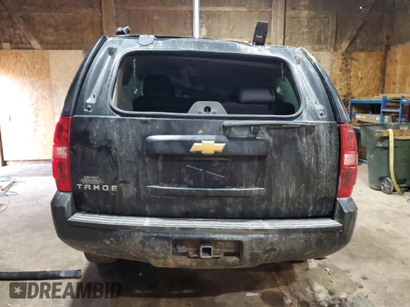 2013 Chevrolet Tahoe LT z VIN 1GNSKBE01DR332478, wystawiony jako Copart lot #51455625 z przebiegiem 143 541 mil mil oraz Czysty tytuł • Clean title. Historia ofert i sprzedaży dostępna na DreamBid. Obrazek 6.