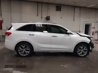 2016 Kia Sorento SX with VIN 5XYPKDA51GG077698, listed as a IAAI auction lot 41501354 with 185,494 mi miles. Bid and sale history available at carsss.com. Image 14.