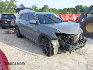 2020 Volkswagen Atlas SEL R-Line with VIN 1V2RE2CA6LC217059, listed as a IAAI auction lot 42440414 with 100,826 mi miles and . Bid and sale history available at DreamBid. Image 1.
