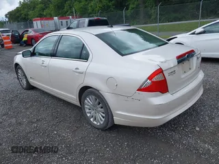 2010 Ford Fusion Hybrid with VIN 3FADP0L30AR200029, listed as a IAAI auction lot 42394846 with 192,634 mi miles and . Bid and sale history available at DreamBid. Image 3.