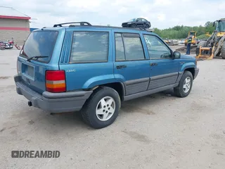 1994 Jeep Grand Cherokee Laredo с VIN 1J4GZ58S4RC330351, выставлен на аукционе IAAI как лот 42444158 с пробегом 186 528 миль миль и . История ставок и продаж доступна на DreamBid. Изображение 4.