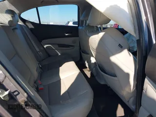 2017 Acura TLX V6 w/Technology Pkg with VIN 19UUB2F58HA001379, listed as a IAAI auction lot 41403818 with 100,512 mi miles. Bid and sale history available at carsss.com. Image 8.