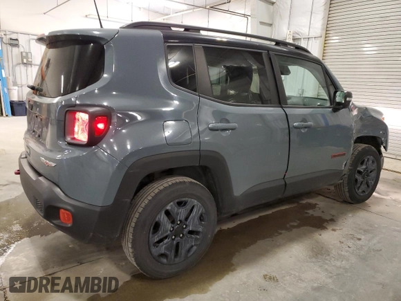 2018 Jeep Renegade Trailhawk z VIN ZACCJBCB6JPH28257, wystawiony jako Copart lot #56351415 z przebiegiem 134 598 mil mil oraz Szkoda całkowita • Salvage title. Historia ofert i sprzedaży dostępna na DreamBid. Obrazek 3.