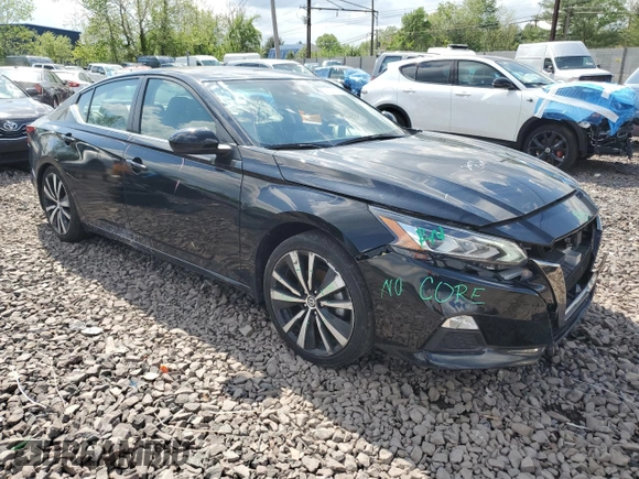 2022 Nissan Altima SR with VIN 1N4BL4CV0NN414555, listed as a Copart auction lot 53052805 with 38,050 mi miles and Salvage Title. Bid and sale history available at DreamBid. Image 4.