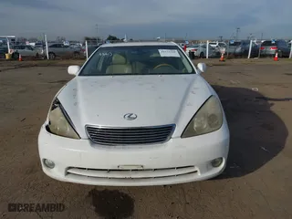 2005 Lexus ES 330 with VIN JTHBA30G555134385, listed as a IAAI auction lot 41573328 with 281,998 mi miles. Bid and sale history available at carsss.com. Image 6.