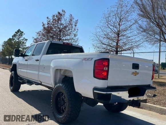 2019 Chevrolet Silverado 3500HD Work Truck with VIN 1GC4KVCYXKF197799, listed as a Copart auction lot 42862835 with 251,906 mi miles and Clean Title. Bid and sale history available at carsss.com. Image 3.