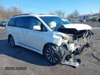 2019 Toyota Sienna XLE with VIN 5TDDZ3DC0KS220137, listed as a IAAI auction lot 41093022 with Not Provided miles and . Bid and sale history available at DreamBid. Image 1.