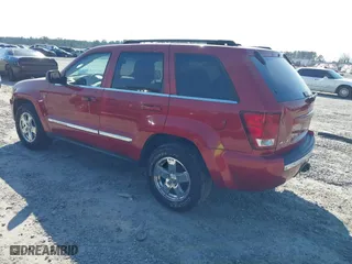 2005 Jeep Grand Cherokee Limited with VIN 1J4HR58N65C618512, listed as a IAAI auction lot 41707308 with 179,234 mi miles. Bid and sale history available at carsss.com. Image 3.