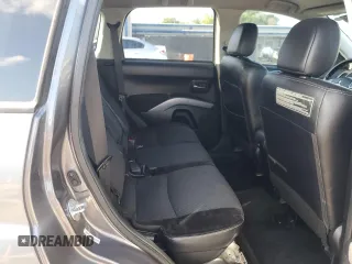 2010 Mitsubishi Outlander SE z VIN JA4AS3AW6AZ018626, wystawiony jako Copart lot #51621035 z przebiegiem 184 953 mil mil oraz Szkoda całkowita • Salvage title. Historia ofert i sprzedaży dostępna na DreamBid. Obrazek 11.