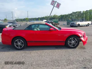2014 Ford Mustang V6 with VIN 1ZVBP8EM9E5275890, listed as a IAAI auction lot 42101000 with 176,628 mi miles. Bid and sale history available at carsss.com. Image 13.